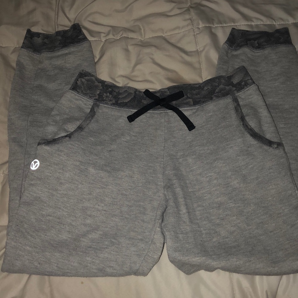 grey cropped joggers